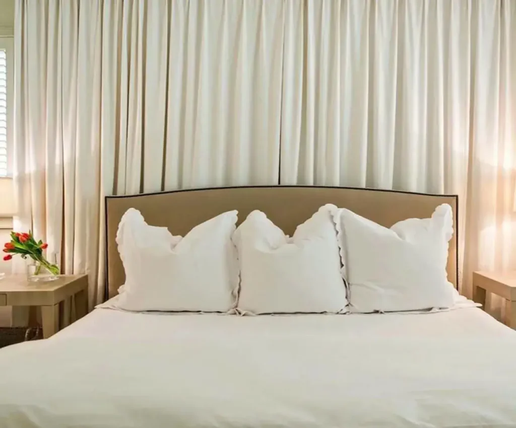 Bedroom-Curtains-6.jpg