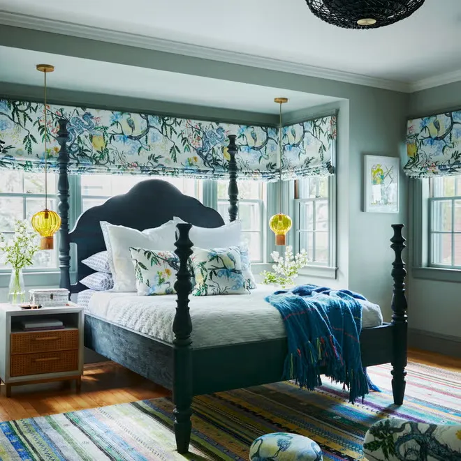 Guest-Bedroom-Curtains.avif