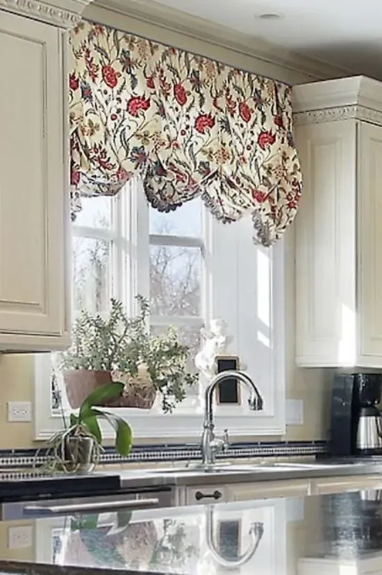 Kitchen-Curtains-1-1.jpg
