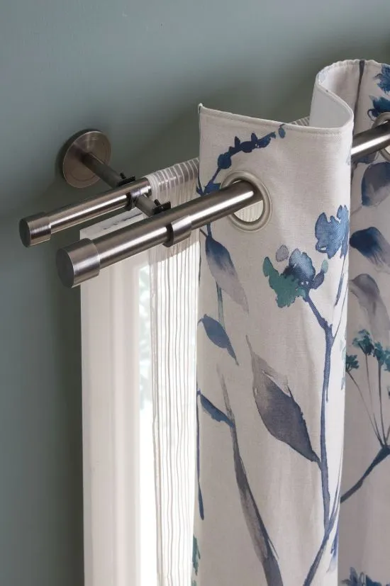 Modern-Curtains-Rods