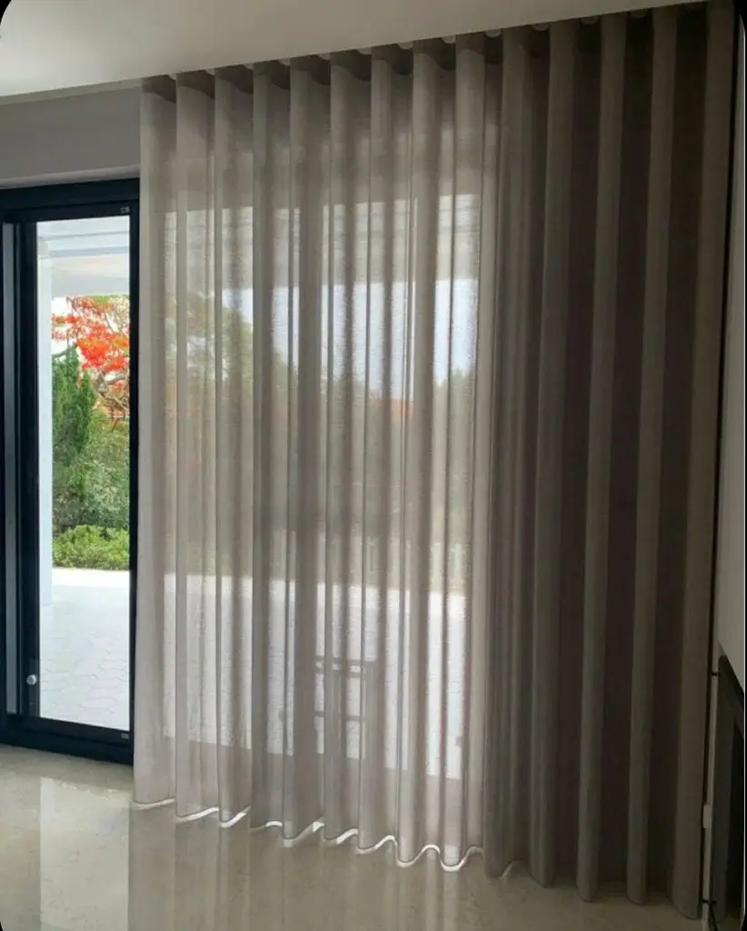 Modern-Sheer-Curtains