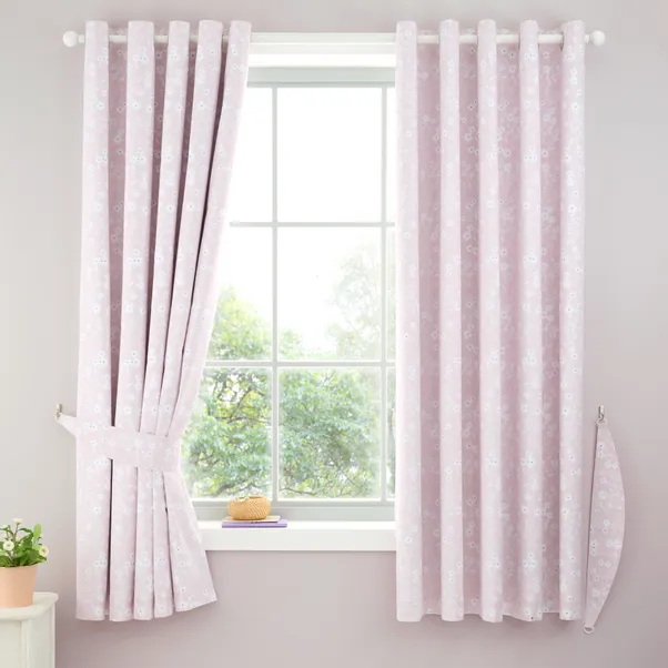 Fairies-Curtains-Blackout-Eyelet-Curtainss.webp
