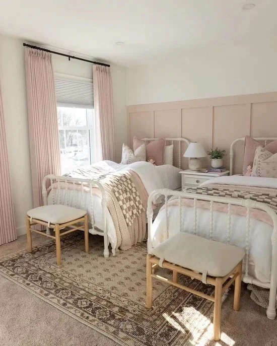Hunter-Douglas-Style-Linen-Curtains.jpg