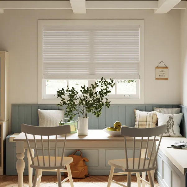Room Darkening Venetian Blinds