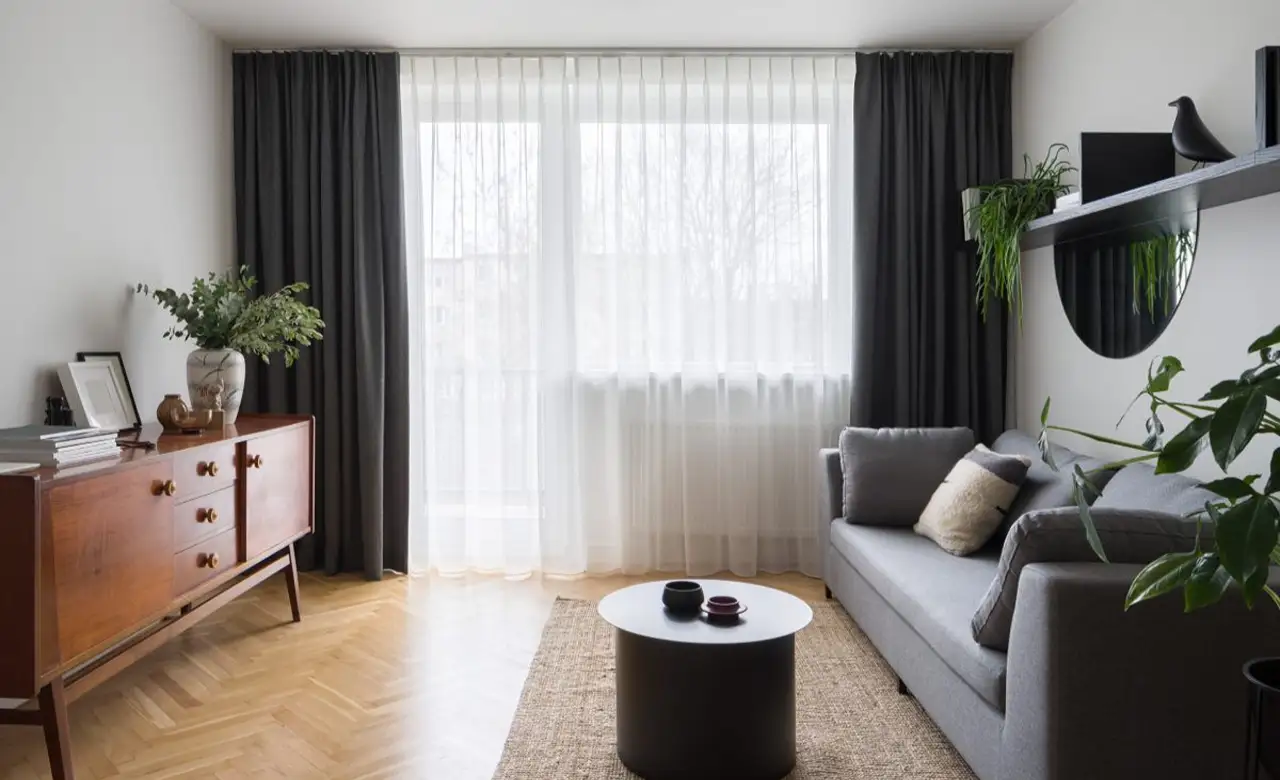 Shop Stylish Black Curtains in Dubai